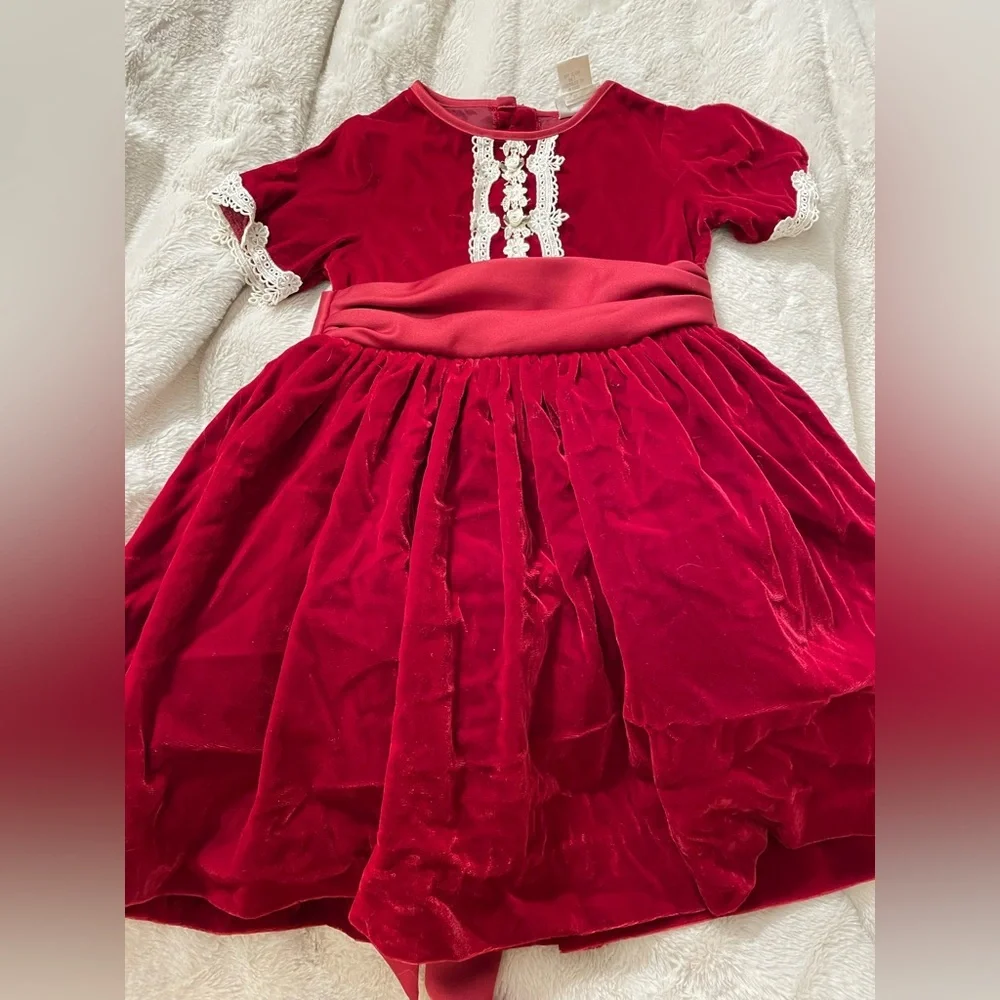 Vintage Boutique Red Velvet and Lace Christmas Dress